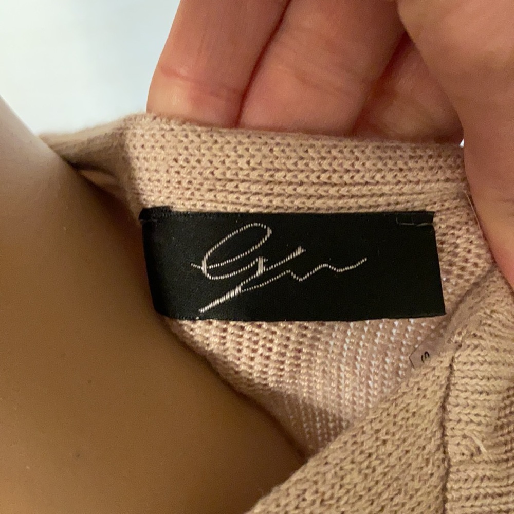 Cardigan - Picture 7 of 10